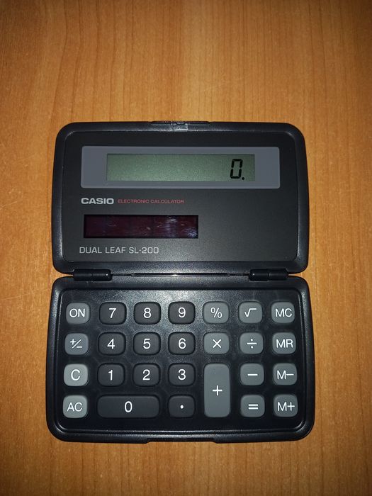 Калькулятор Casio рабочий