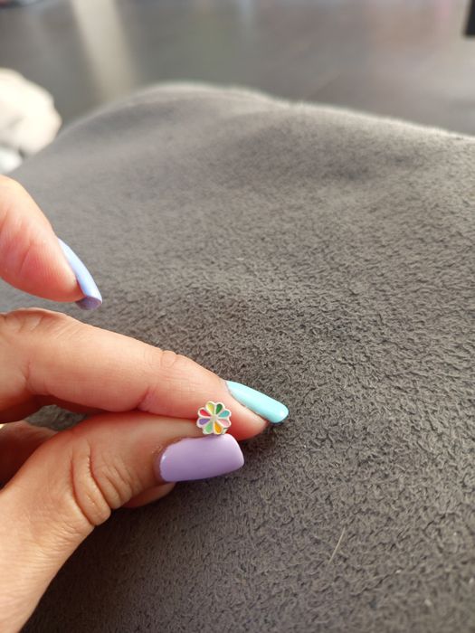 Apart Kids Collection kolczyki dziewczynka  kwiatki srebrne