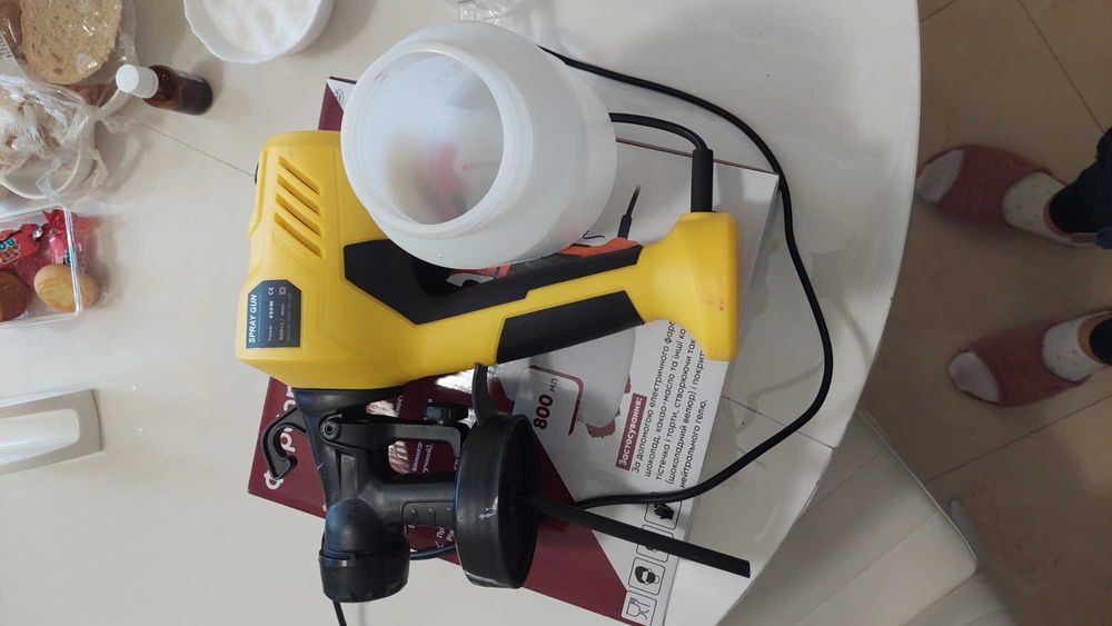 Фарборозпилювач, краскопульт кондитерський