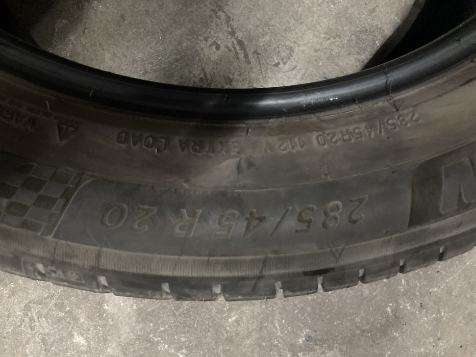 Quatro pneus 285/45R20 Michelin