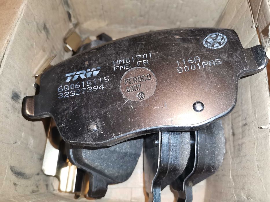Оригинальные тормозные колодки передние VAG, Skoda, Seat, VW, 288 диск