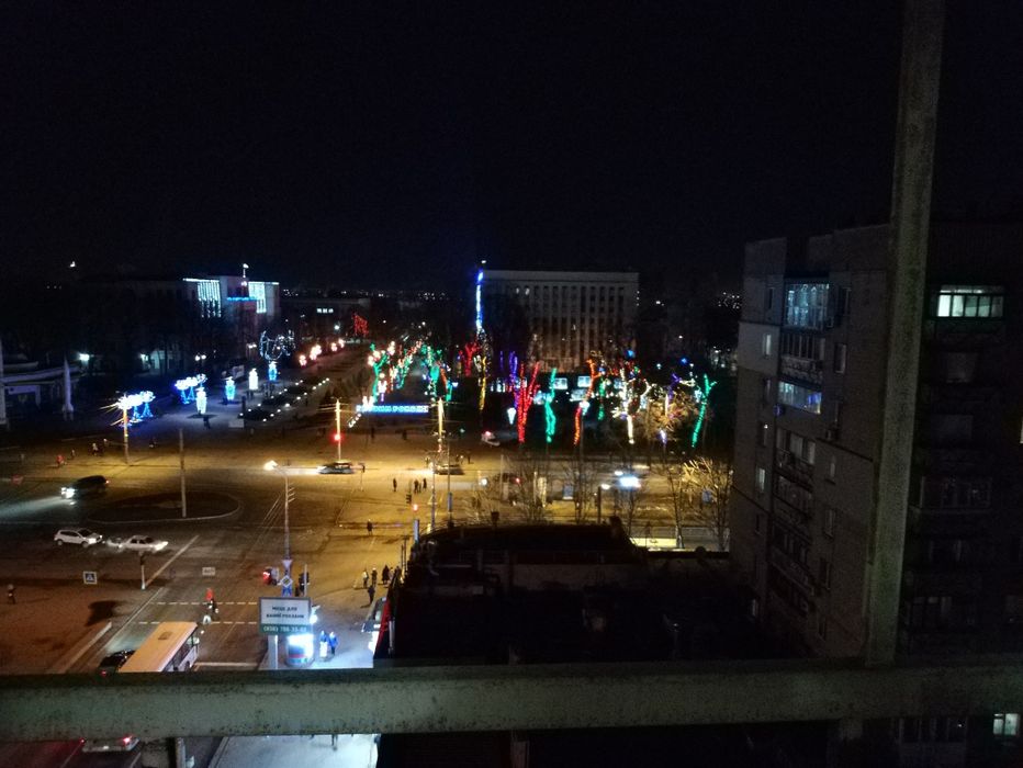 Продам 4-к квартиру пр. Поля, Центр, парк Глобы. Видовая