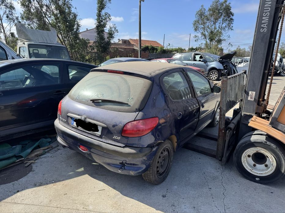 Peugeot 206 1.1 Gasolina 2002 PARA PEÇAS