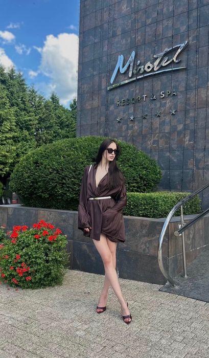 Атласна Сукня face2face