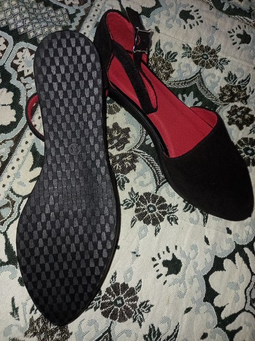 Босоніжки балетки