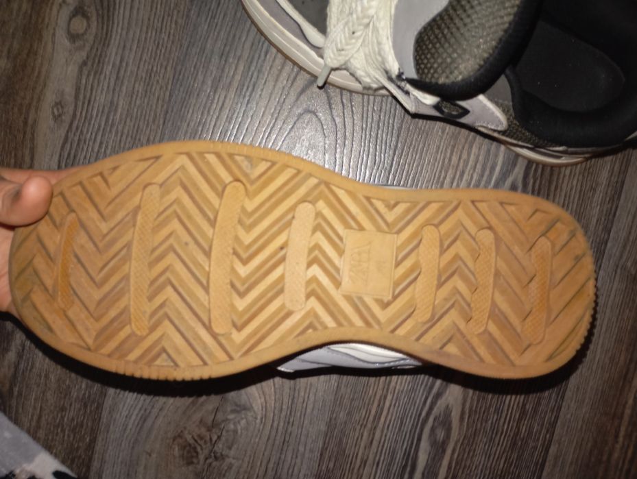 Продам Zara  скейтери
