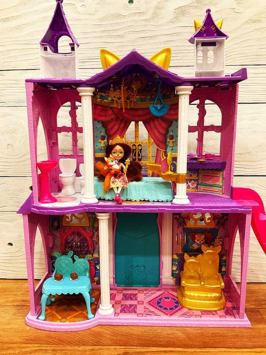 Набор Enchantimals "Дворец для балов" Royal Ball Castle + 3 куклы
