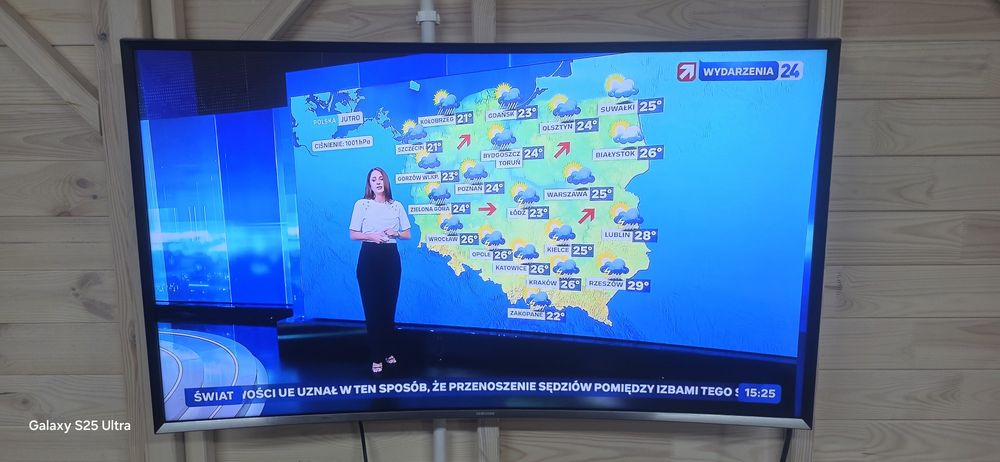 Samsung 40” Curved Smart TV -Model UE40J6300AK