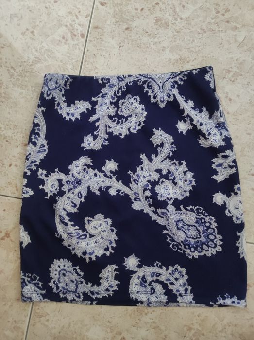 Saia Pull & Bear 28 padrão lindíssimo