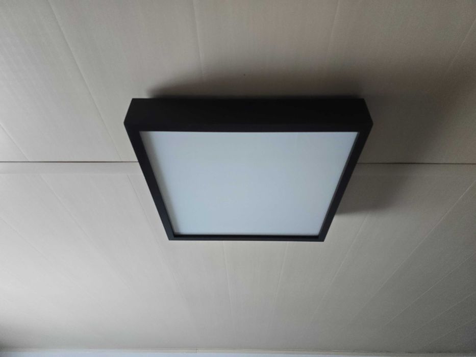 Lampa sufitowa kwadrat