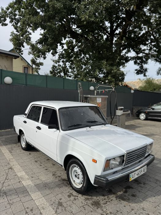 Автомобіль Жигулі ВАЗ/Lada 2107
