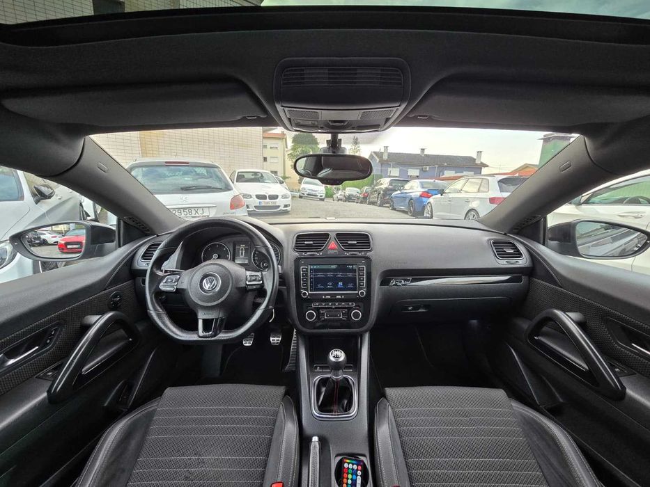 Volkswagen Scirocco 2.0Tdi 140Cv R Line (Look R)