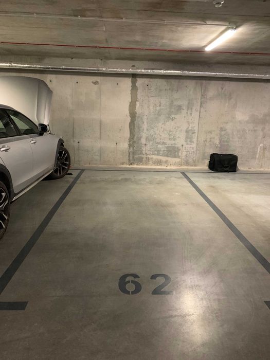Miejsce postojowe w hali garażowej Leśnych Skrzatów 15