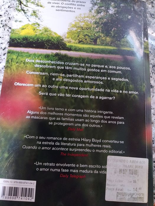 Livro da escritora Hillary Boyd