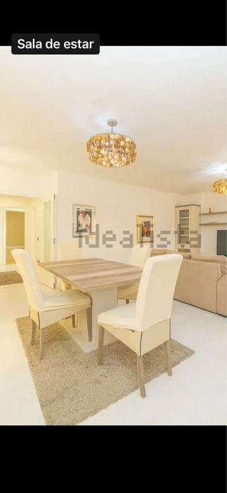 Mesa de sala de jantar - oferta 4 cadeiras