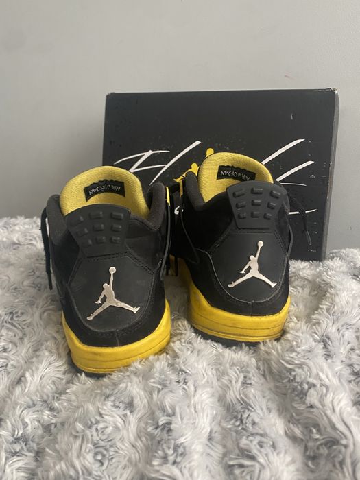 air jordan 4 thunder yellow 40