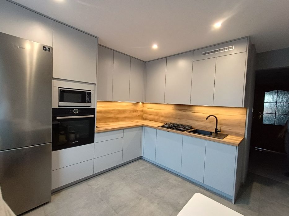 Meble kuchenne na wymiar, półki, szafki, zabudowy komody, kuchnie