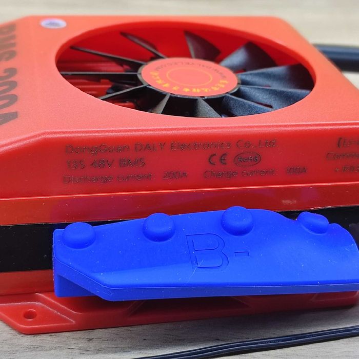 Контроллер Smart BMS 13S 48 вольт 200А с bluetooth