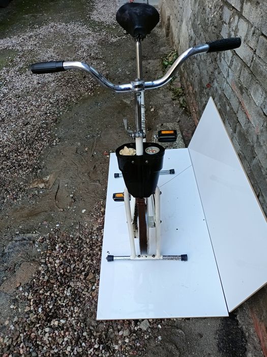 Rowerek stacjonarny UNIVERSAL