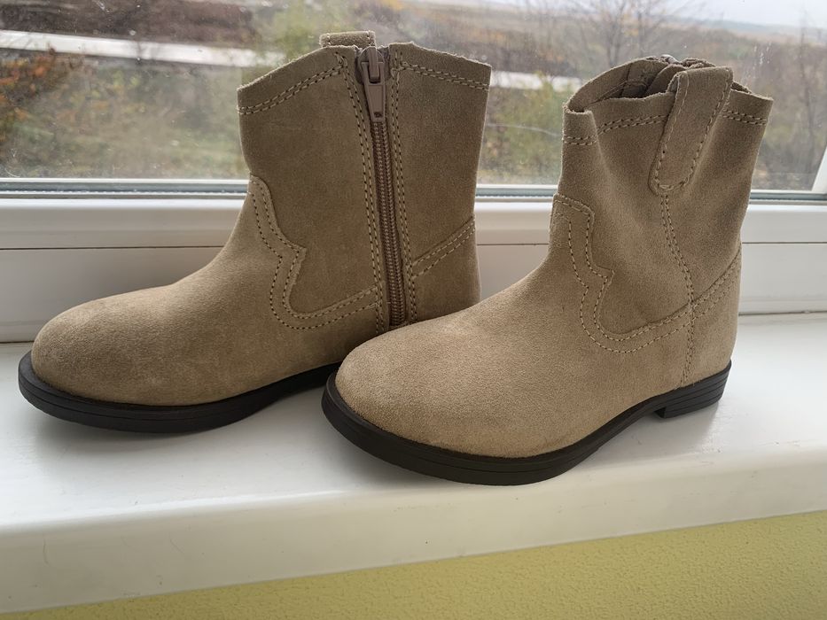 Козаки,чобітки, челсі, черевики zara нові замшеві осінь весна