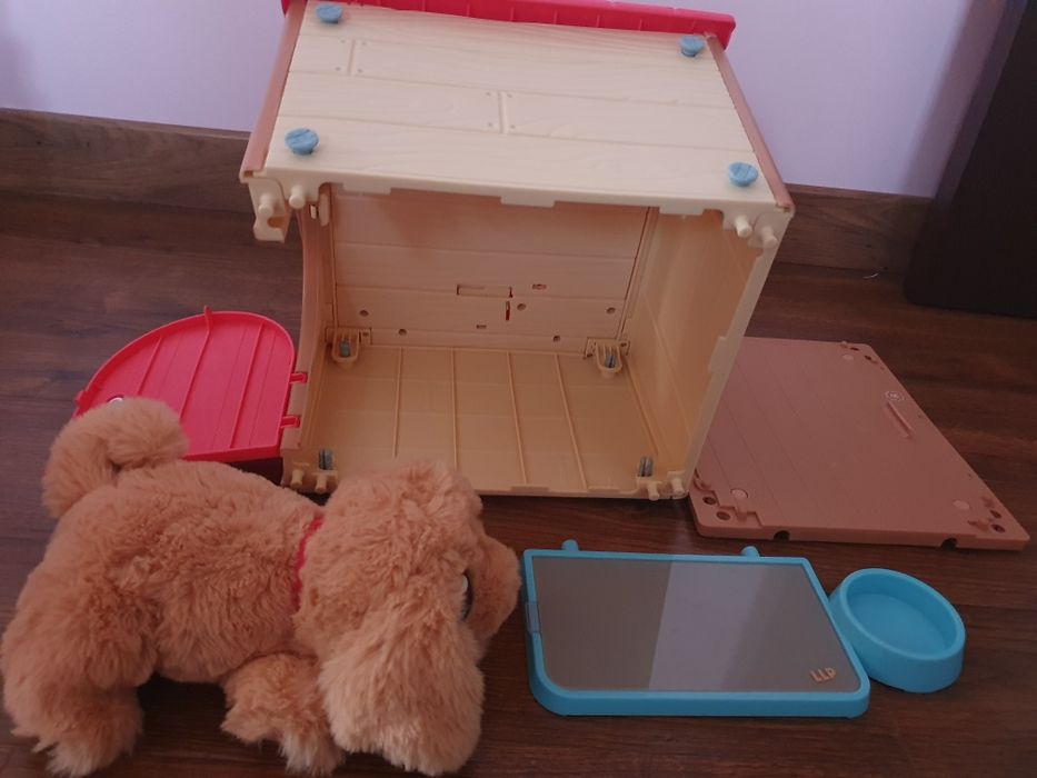 Pies Piesek z domkiem buda. Little Live Pets.