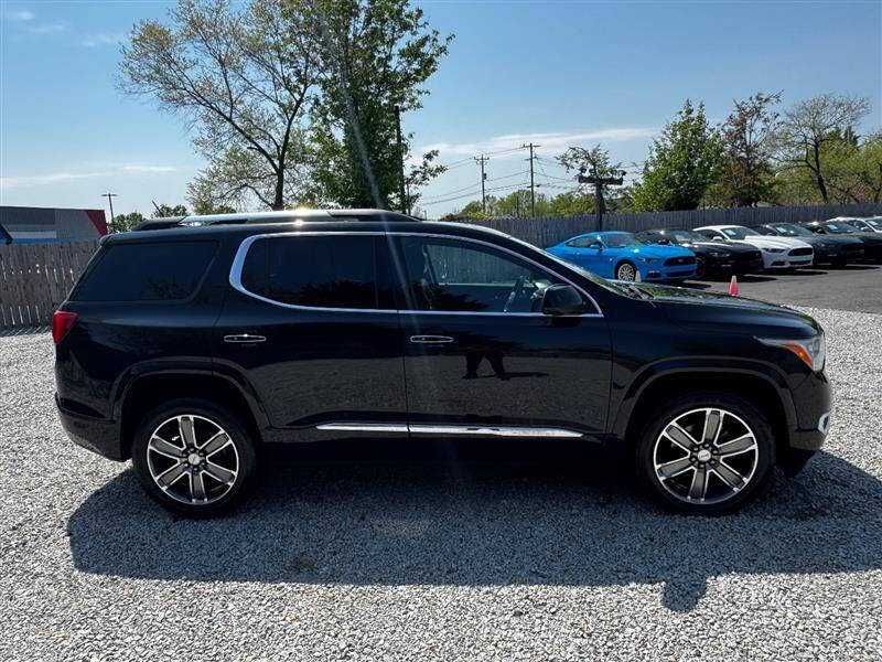 GMC Acadia Denali 2019