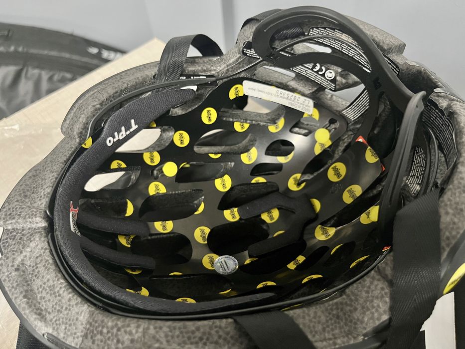 Capacete Lazer (Mips) *NOVO* - Cycling helmet
