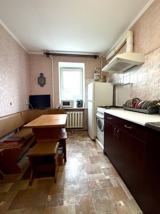 Оренда 3к квартири, Виставка