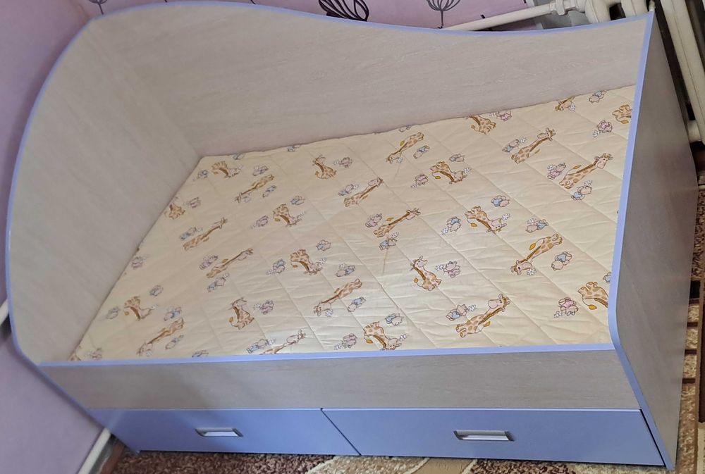 Дитяче ліжко,детская кровать