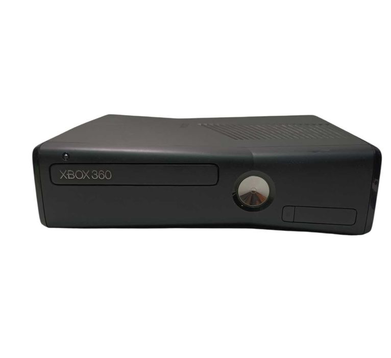Xbox 360 S + Kinect + 2 pady + 3 gry