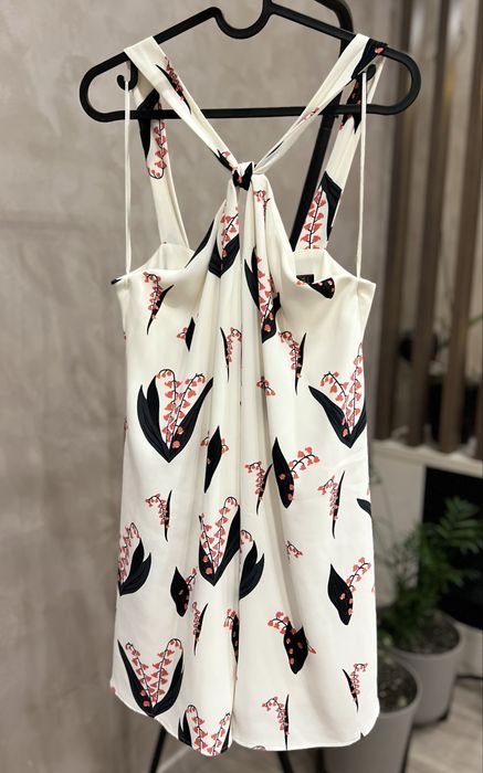 Комбінезон Zara з конваліями , розмір s