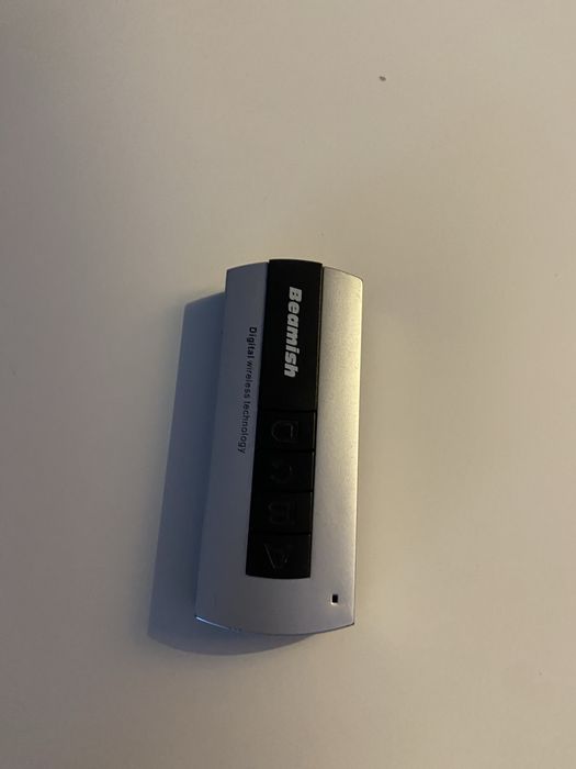 Piekna lampa Led z piloten