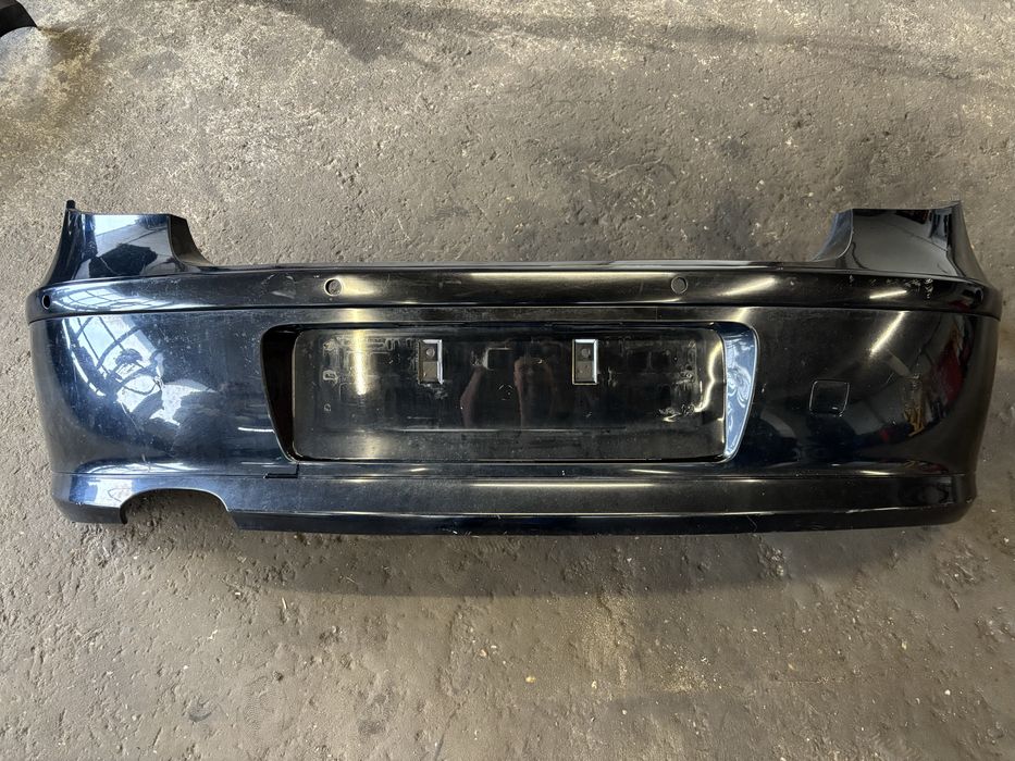 BMW E81 E87 Zderzak tył tylni pod PDC 668