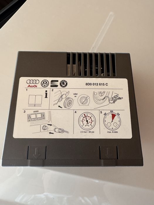 Nowa pompka samochodowa  orginal