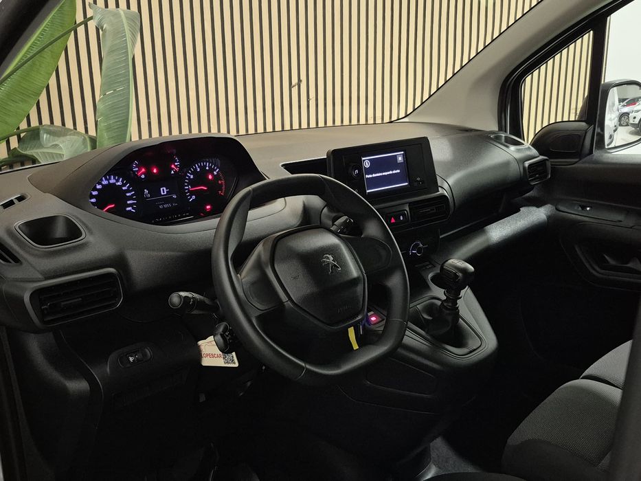 Peugeot Partner LONGA - 99.000KM - 2023 | GARANTIA | NACIONAL - 3 LUG.