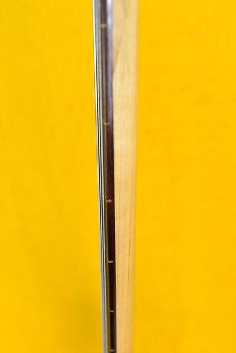 Gitara basowa Cort (fretless)