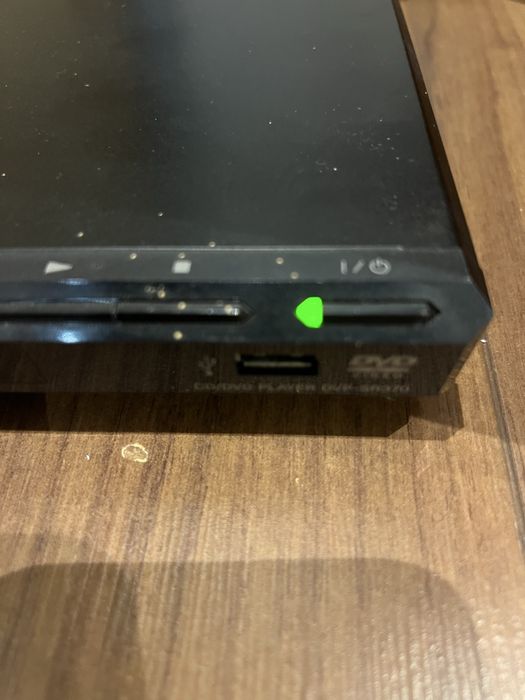 Vendo dvd sony ( entrada scarlet)