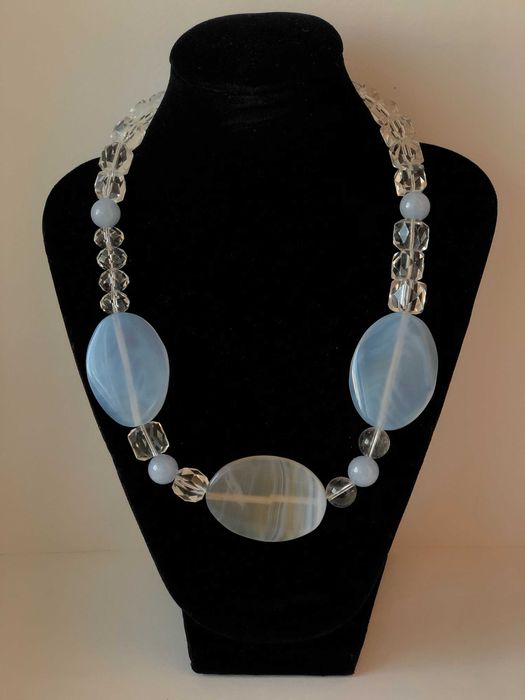 Вишукане кольє "Кришталева ніжність" з блакитного агату та кришталю