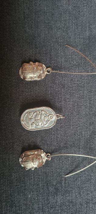 Srebrny komplet skarabeuszy