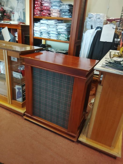 Meble sklepowe regały