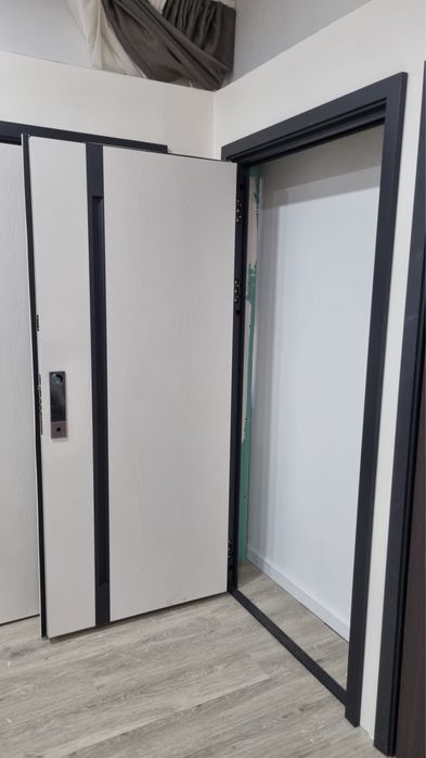 Portas Novas Blindadas 2050 x 960 x70 mm Fechadura inteligente LCD