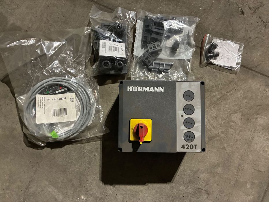 Sterownik centrala HORMANN 420T do ramp HORMANN z wysuwaną klapą ...