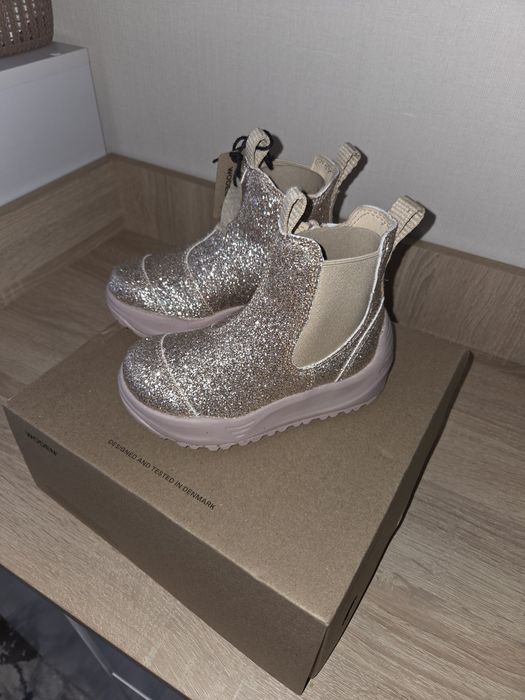 Чоботи ботінки демісезон для дівчинки фірмові нові устілка 16.5 см