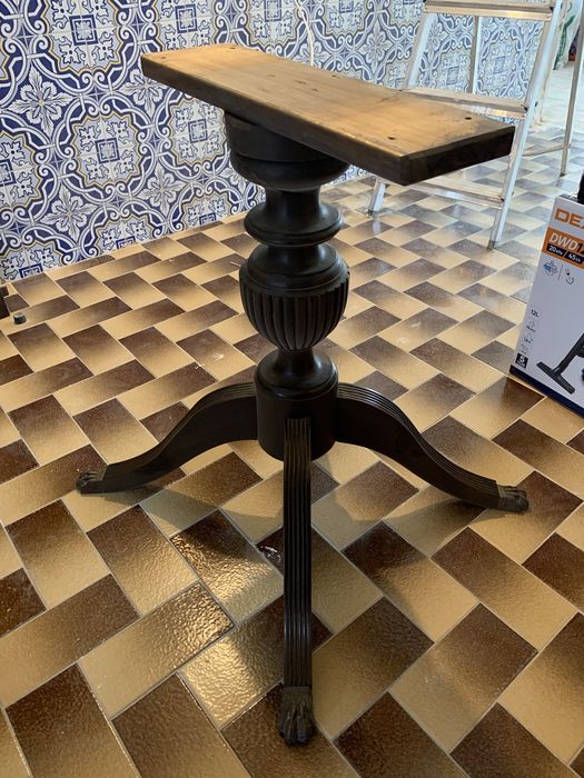 Mesa  antiga vintage