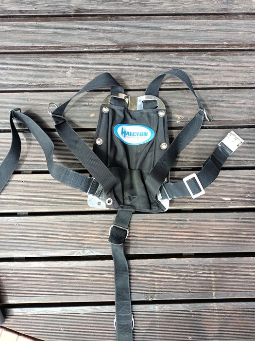 Sprzęt nurkowy skafander Santi