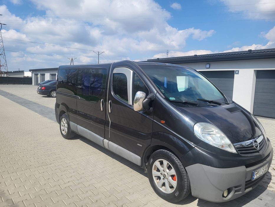 Opel Vivaro 2.5 CDTI  2005r