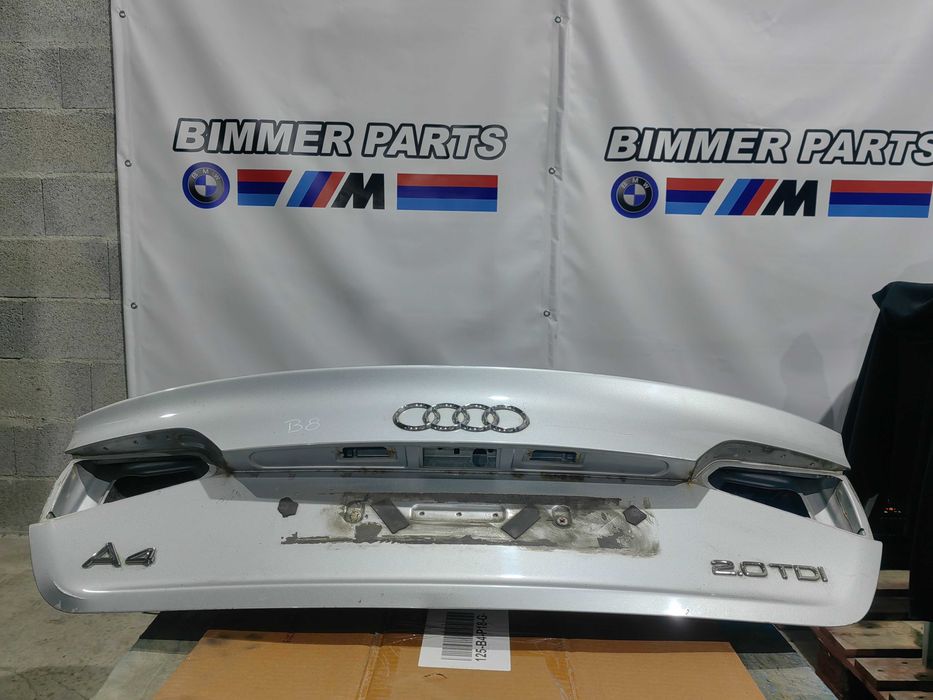 Porta mala Audi A4 B8