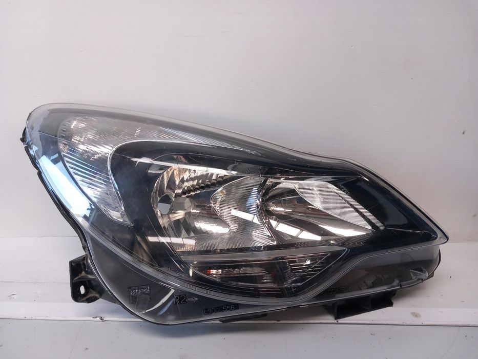 Ótica direita Opel Corsa D 2006 a 2015