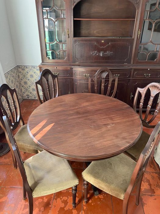 Conjunto de sala de jantar, estilo inglês