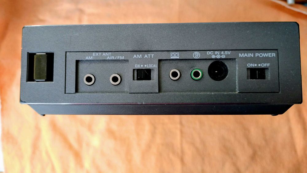 Super Radio Sony ICF-2001D/2010